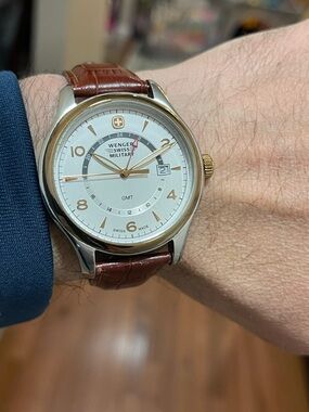 Wegner Swiss Military GMT Watch Men 42mm Silver Dial Two Tone Date 79306C